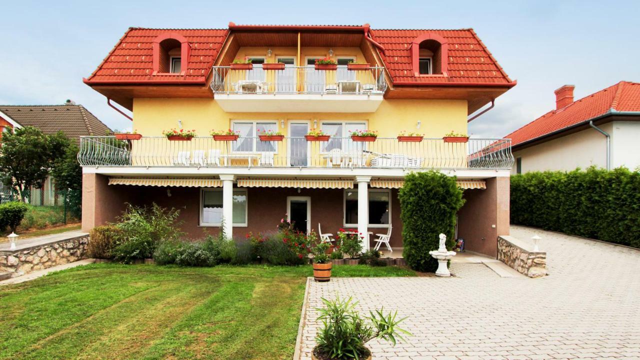 Lena Apartman Hévíz Exterior foto